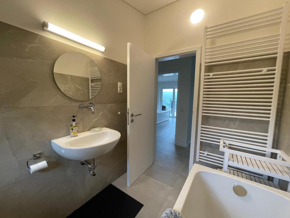The View Apartment Ensch ภายนอก รูปภาพ